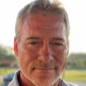 Meet your Posher, Johnny